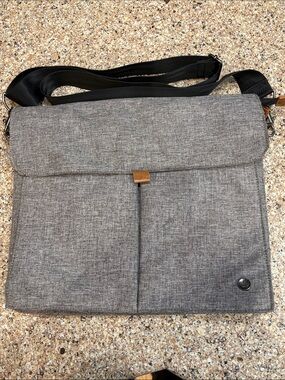 PKG Toronto Gray Laptop Messenger Bag Crossbody Shoulder Work Commuter